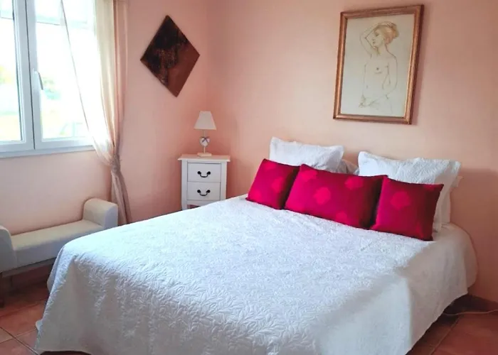 Les Ptits Bonheurs, Maison Proche De St-emilion Willa