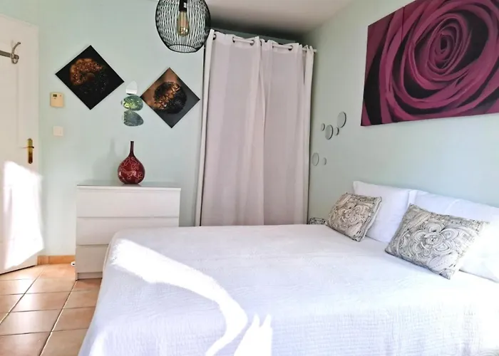 Les Ptits Bonheurs, Maison Proche De St-emilion Willa *